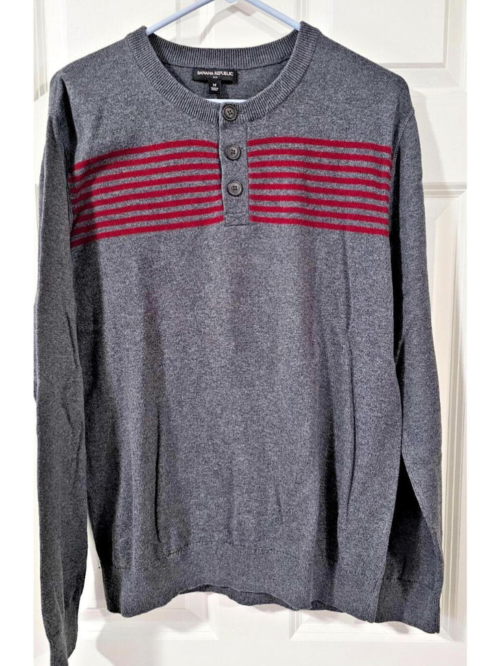 New Banana Republic Henley Sweater  Size M  100% Cotton Gray Red